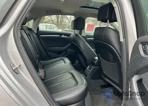 2016 Audi A3 Premium из США, поврежденный, VIN WAUB8GFF3G1038409